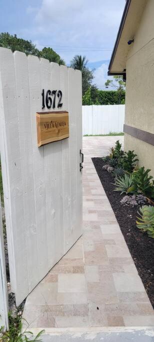 Alluring Luxury Oasis, Modern Comfort & Relaxation Wellington Exterior foto